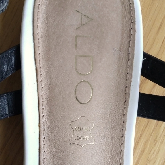 Aldo Black Genuine Leather Pointed Toe Flat | Size 8 - Picture 3 of 6